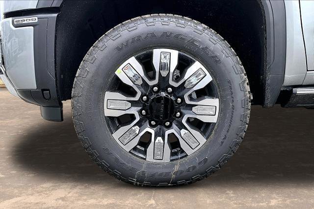 New 2026 GMC Sierra 2500 Denali w/ Denali Reserve Package image 11