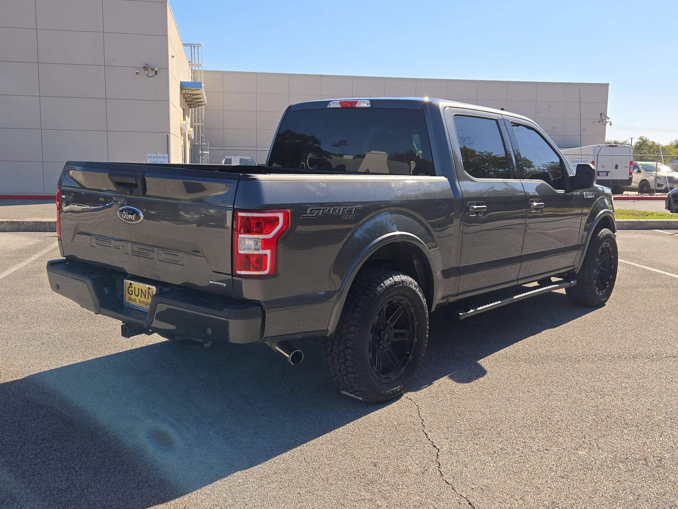 Used 2019 Ford F150 XLT w/ Equipment Group 302A Luxury AWD/4WD image 3