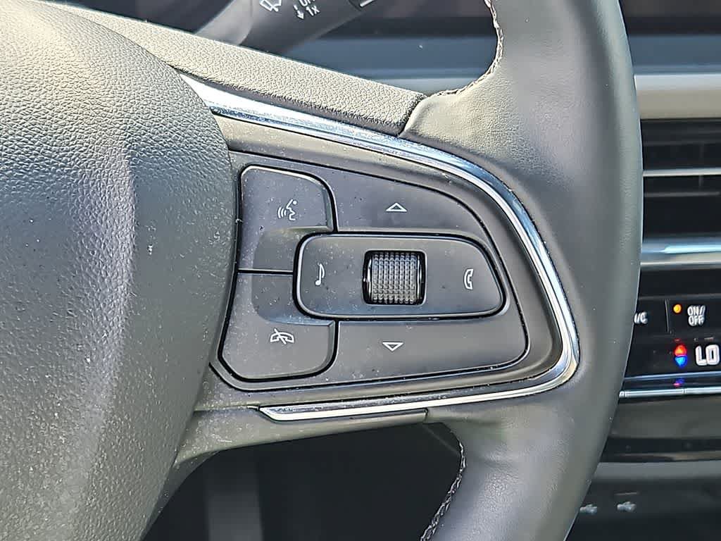 Used 2025 Buick Envista Avenir FWD image 20