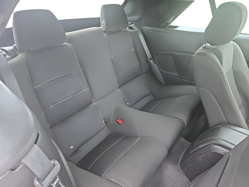 Used 2013 Ford Mustang GT RWD image 19