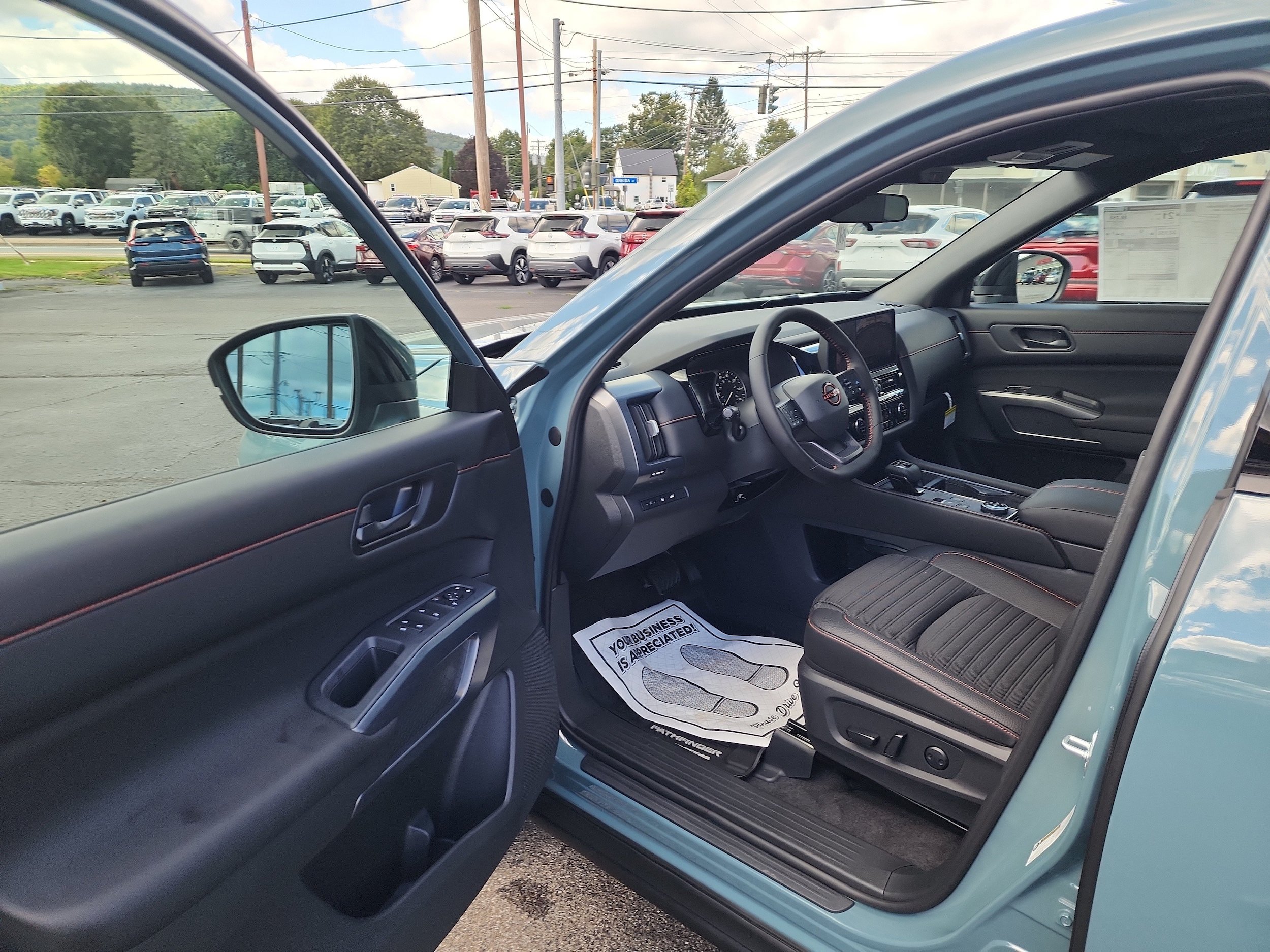 New 2026 Nissan Pathfinder Rock Creek w/ Rock Creek Premium Package AWD/4WD image 10