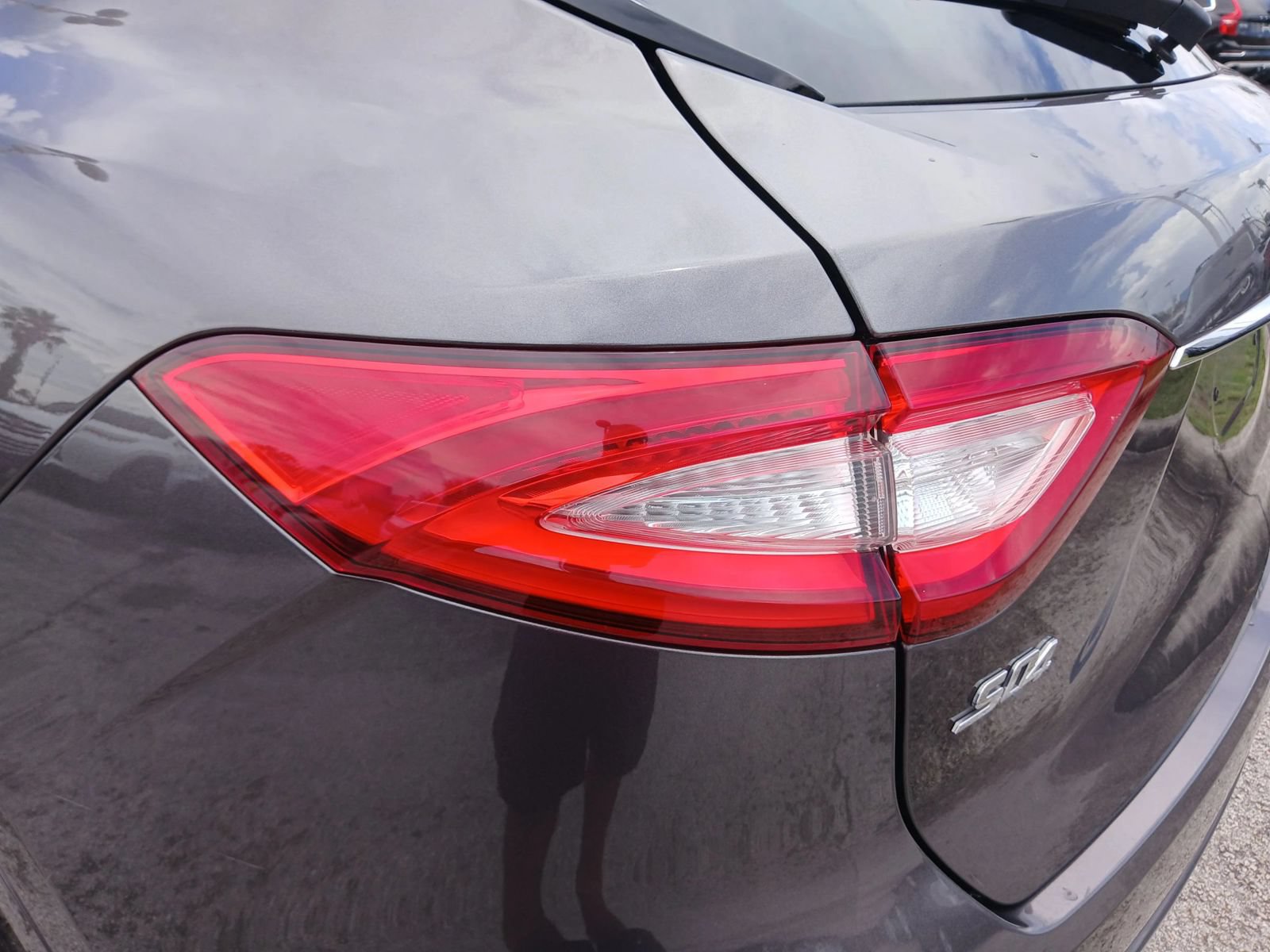 Used 2017 Maserati Levante S AWD/4WD image 11