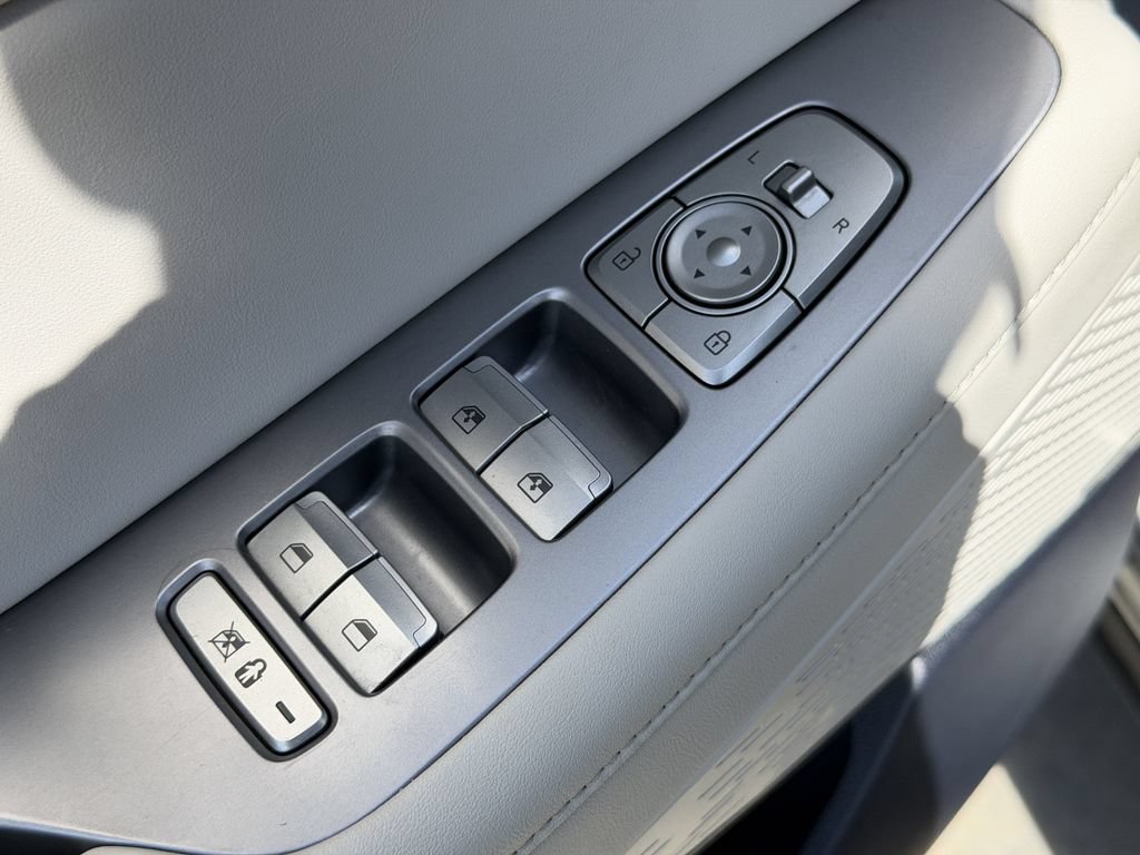 Used 2023 Hyundai Palisade Limited FWD image 21