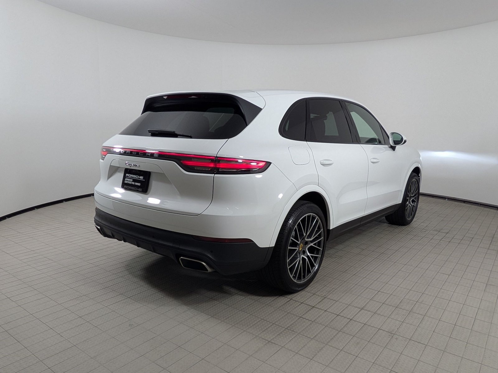 Certified 2021 Porsche Cayenne AWD/4WD image 9