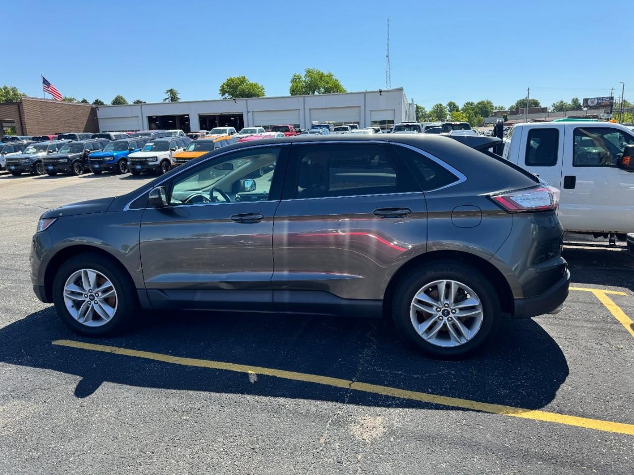 Used 2016 Ford Edge SEL w/ Equipment Group 201A AWD/4WD image 8