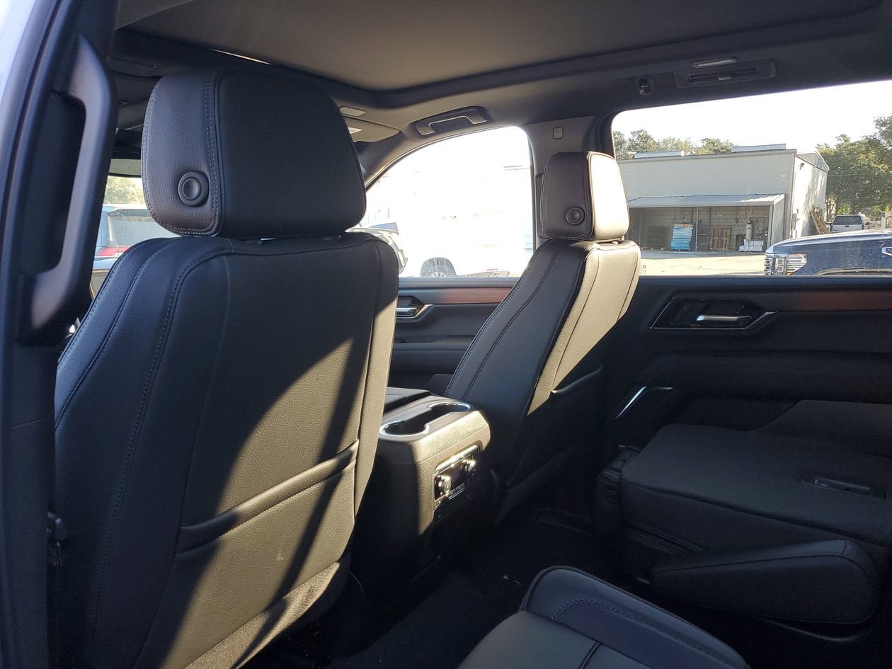 New 2026 GMC Yukon XL Denali w/ Sun & Power Step Package RWD image 10