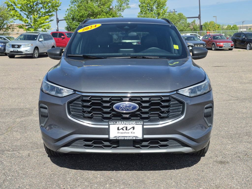Used 2024 Ford Escape ST-Line image 3