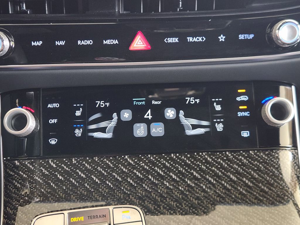 Used 2026 Genesis GV70 3.5T Sport Prestige AWD/4WD image 19