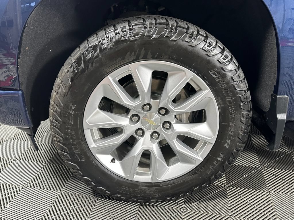 Used 2022 Chevrolet Silverado 1500 Custom AWD/4WD image 11