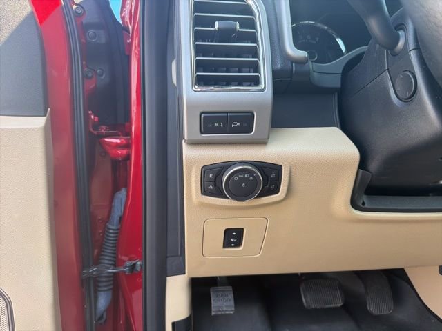 Used 2015 Ford F150 Lariat w/ Equipment Group 502A Luxury image 11