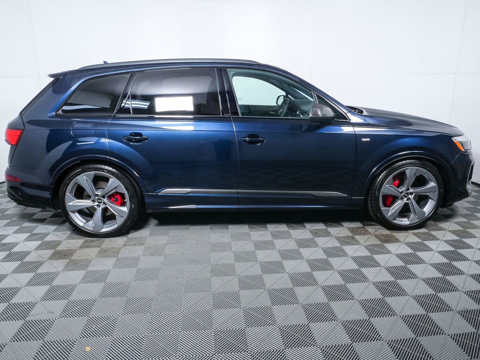 New 2026 Audi Q7 3.0T Prestige AWD/4WD image 2