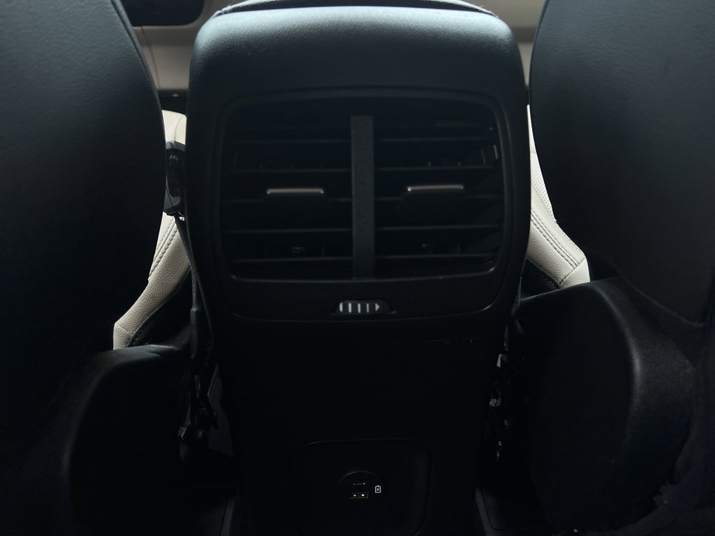 Used 2020 Ford Escape SEL image 22