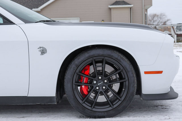 Used 2023 Dodge Challenger SRT Hellcat RWD image 11