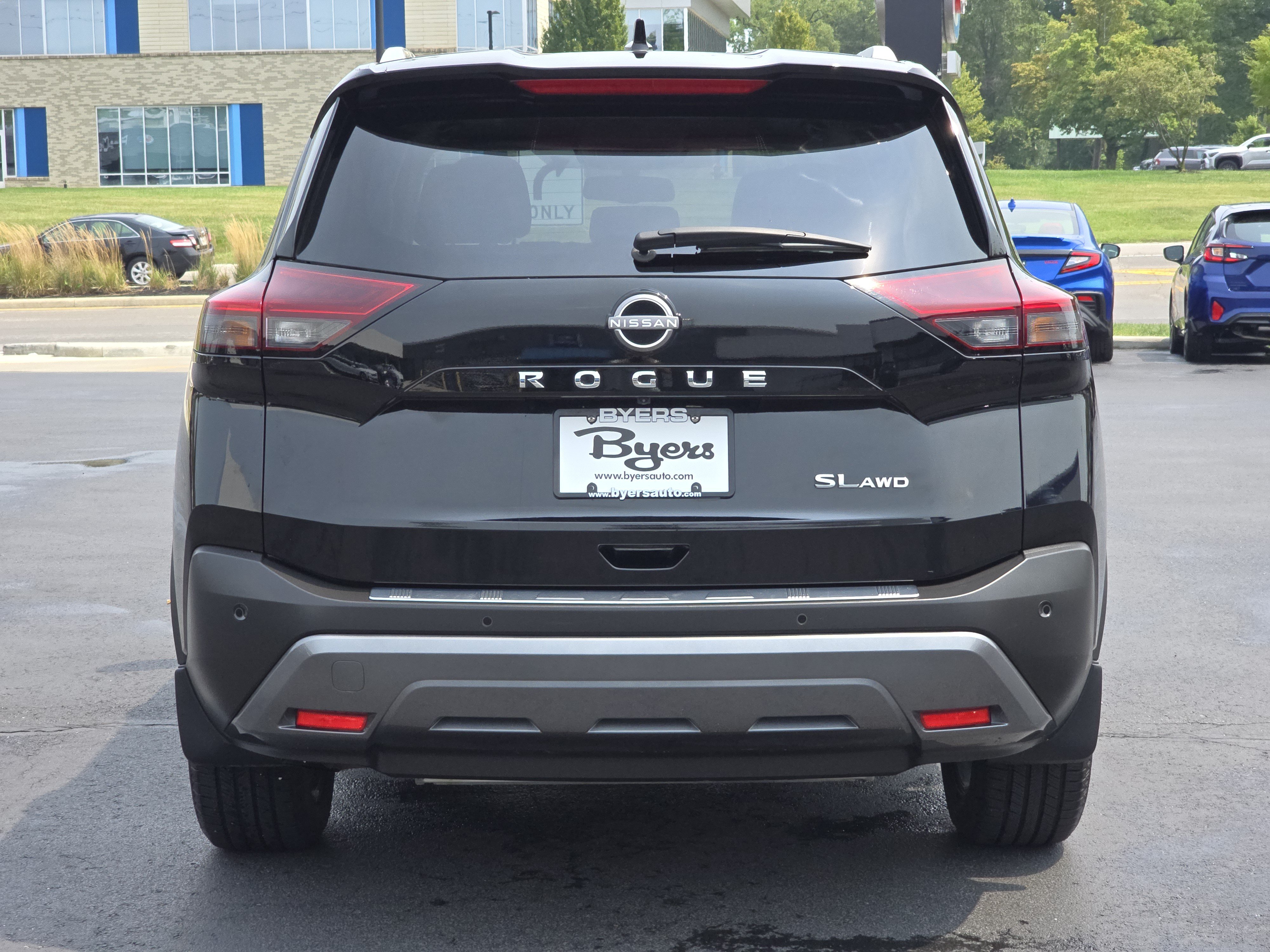 Used 2023 Nissan Rogue SL w/ SL Premium Package AWD/4WD image 6