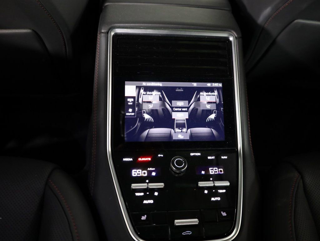 Used 2023 Porsche Panamera 4S image 34