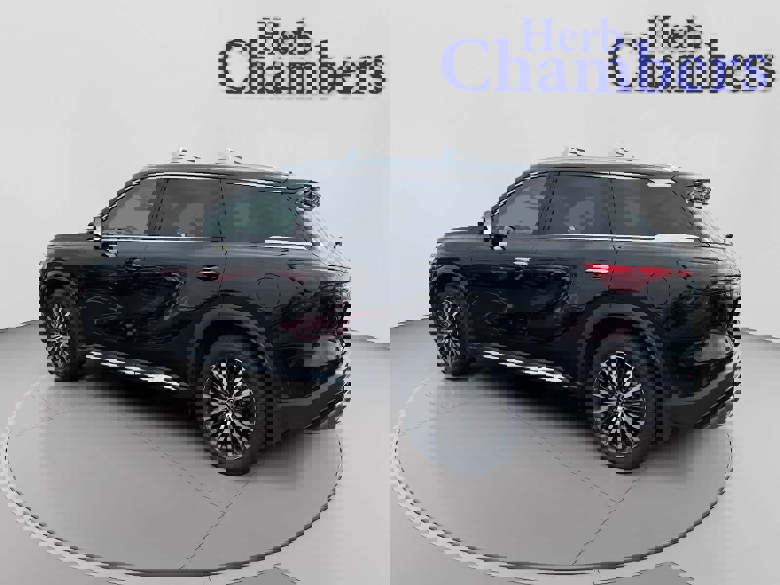 Used 2024 INFINITI QX60 Sensory image 3