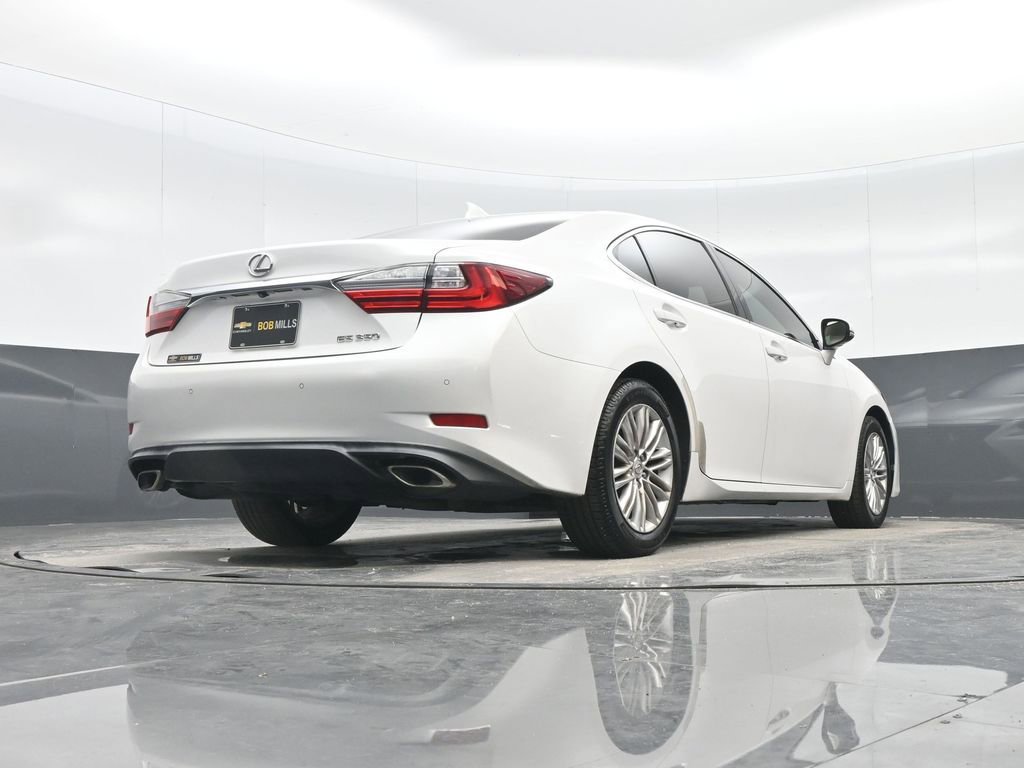 Used 2016 Lexus ES 350 w/ Premium Package w/Wood Trim image 30