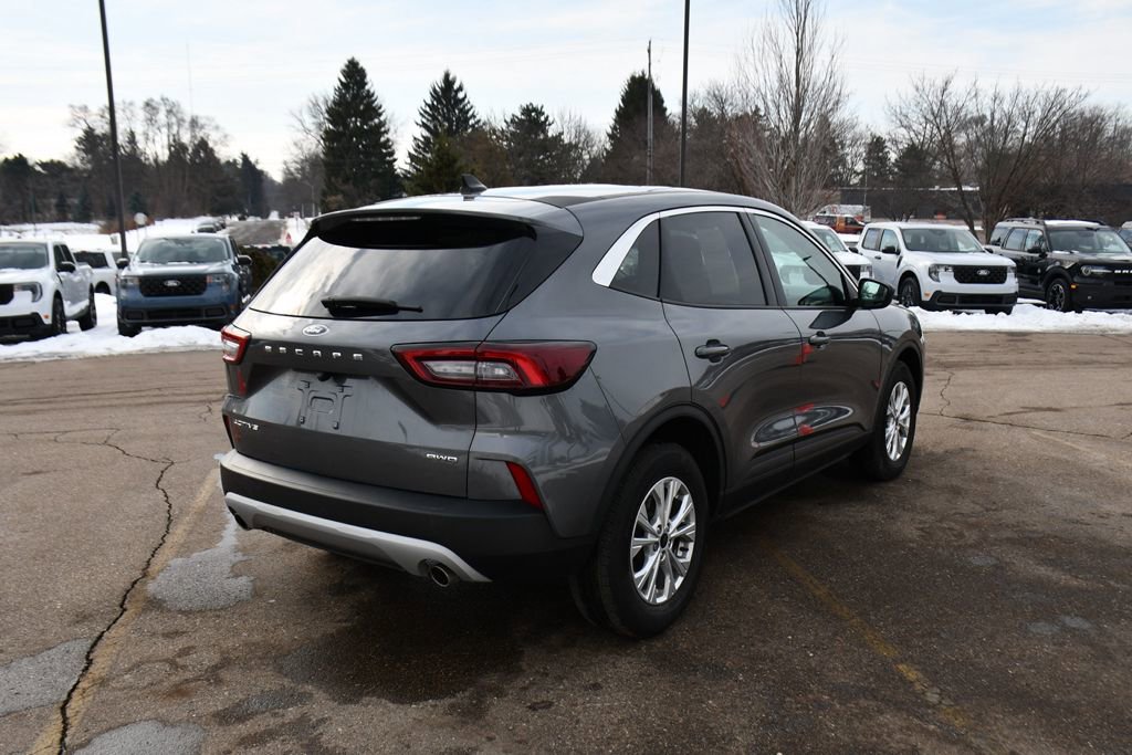 Used 2023 Ford Escape Active image 6