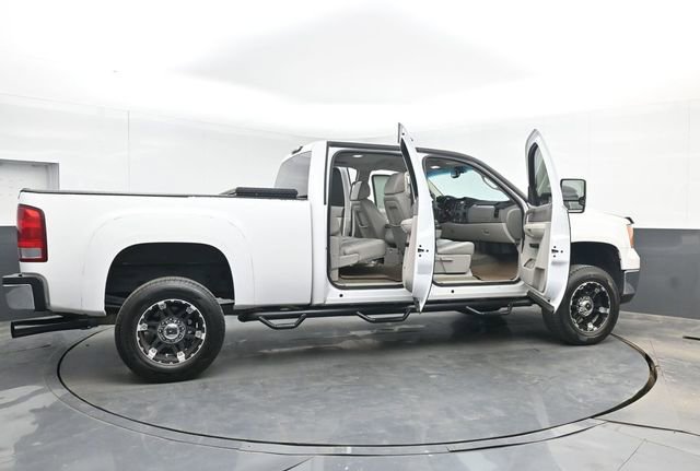 Used 2008 GMC Sierra 2500 SLE w/ Convenience Package AWD/4WD image 47