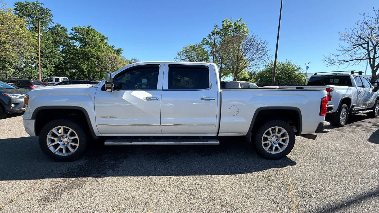 Used 2015 GMC Sierra 1500 Denali w/ Driver Alert Package image 8