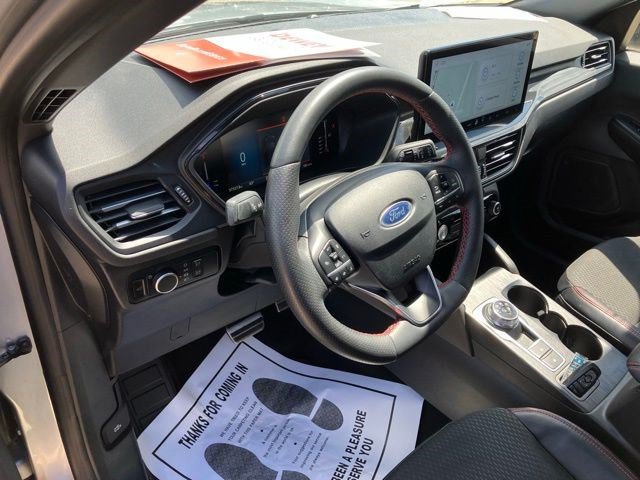 Used 2023 Ford Escape ST-Line w/ Tech Pack #1 AWD/4WD image 15