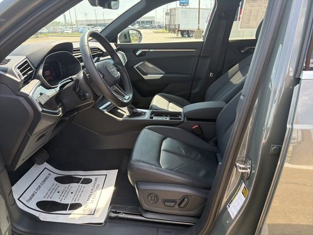 Used 2025 Audi Q3 2.0T Premium image 11