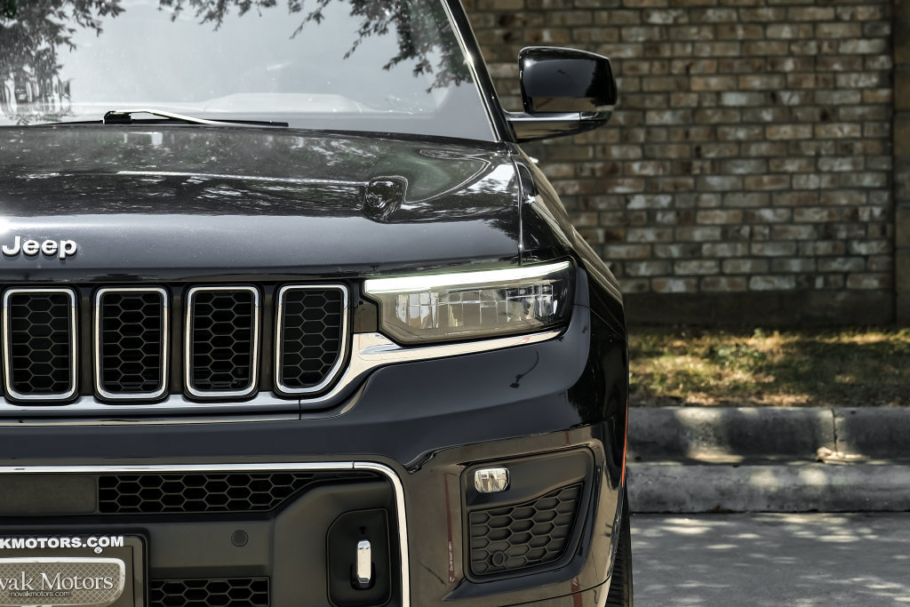 Used 2023 Jeep Grand Cherokee L Overland AWD/4WD image 64