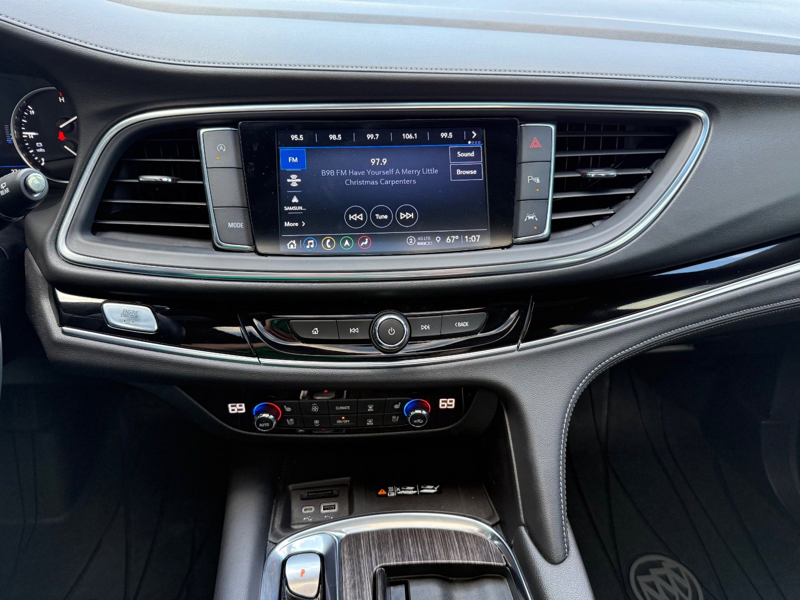 Certified 2023 Buick Enclave Avenir w/ Trailering Package, 5000 lbs. image 26