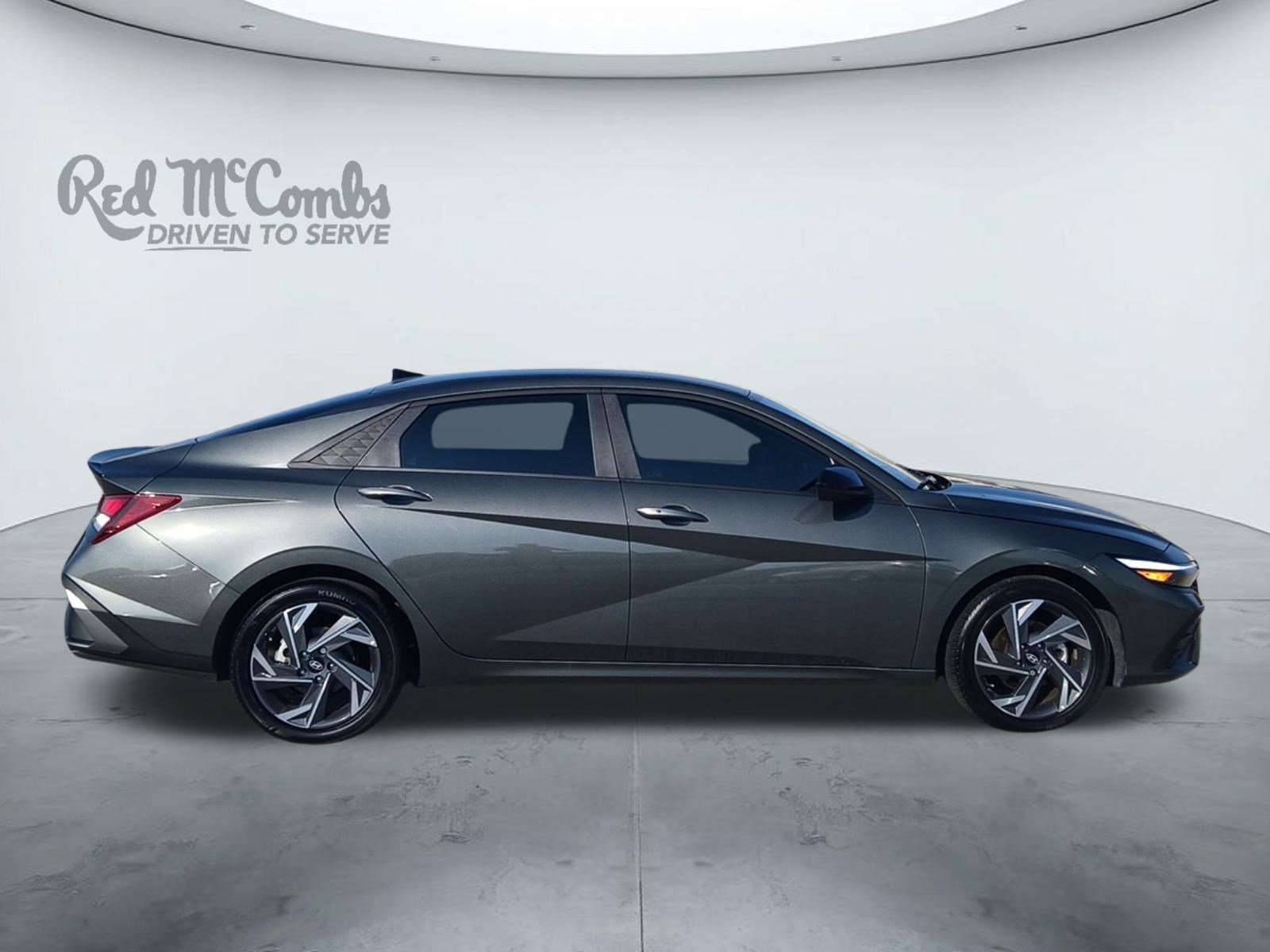 New 2025 Hyundai Elantra Sport image 6