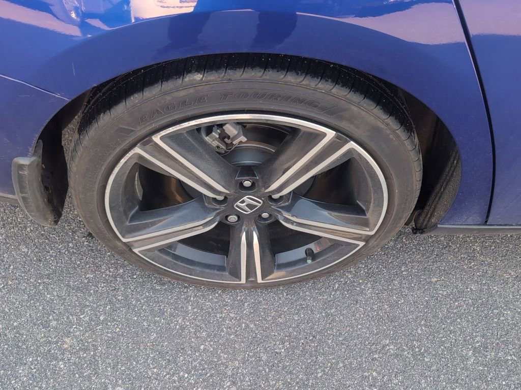 Used 2023 Honda Accord Sport image 9