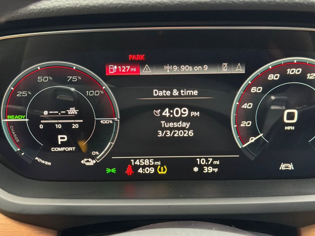 Used 2023 Audi e-tron GT Premium Plus image 27