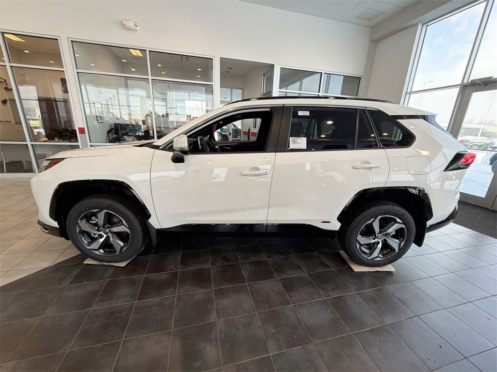 New 2025 Toyota RAV4 SE w/ Weather & Moonroof Package image 5