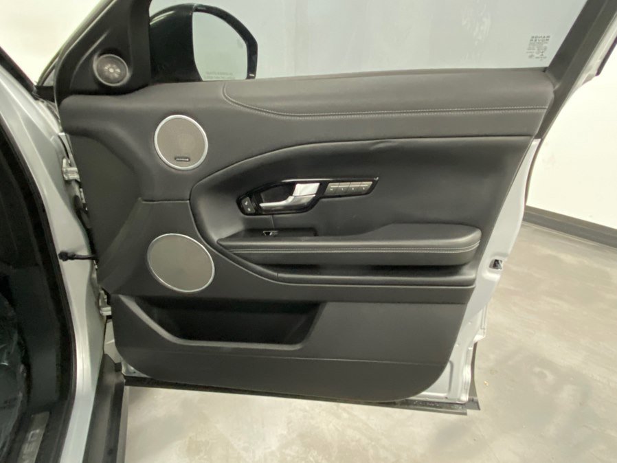 Used 2016 Land Rover Range Rover Evoque HSE Dynamic image 46