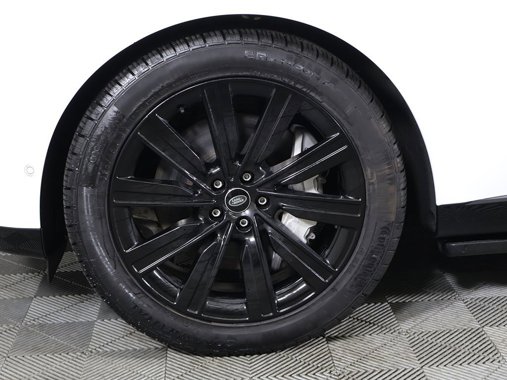 Used 2023 Land Rover Range Rover Long Wheelbase SE image 28