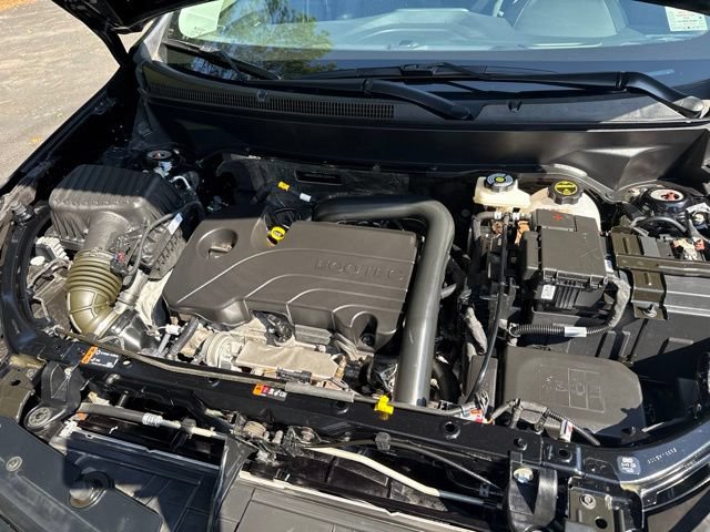 Used 2024 Chevrolet Equinox LT w/ LPO, Floor Liner Package FWD image 33