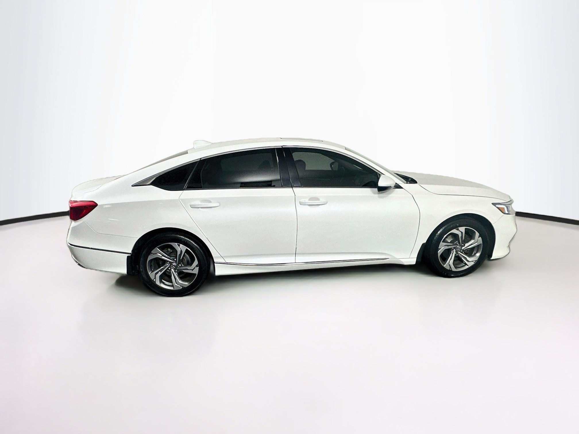 Used 2020 Honda Accord EX-L image 10