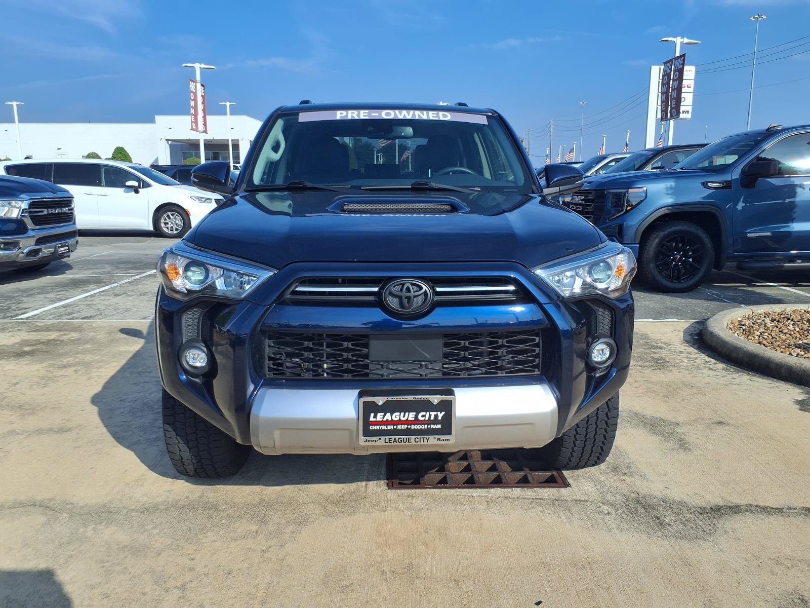 Used 2024 Toyota 4Runner TRD Off-Road Premium w/ Moonroof Package AWD/4WD image 5