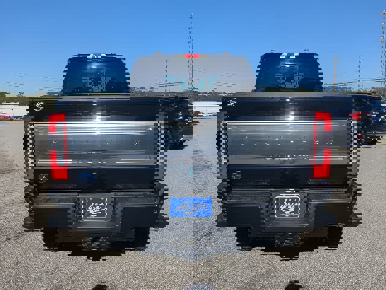 New 2026 Ford F350 Platinum w/ Platinum Plus Package image 4