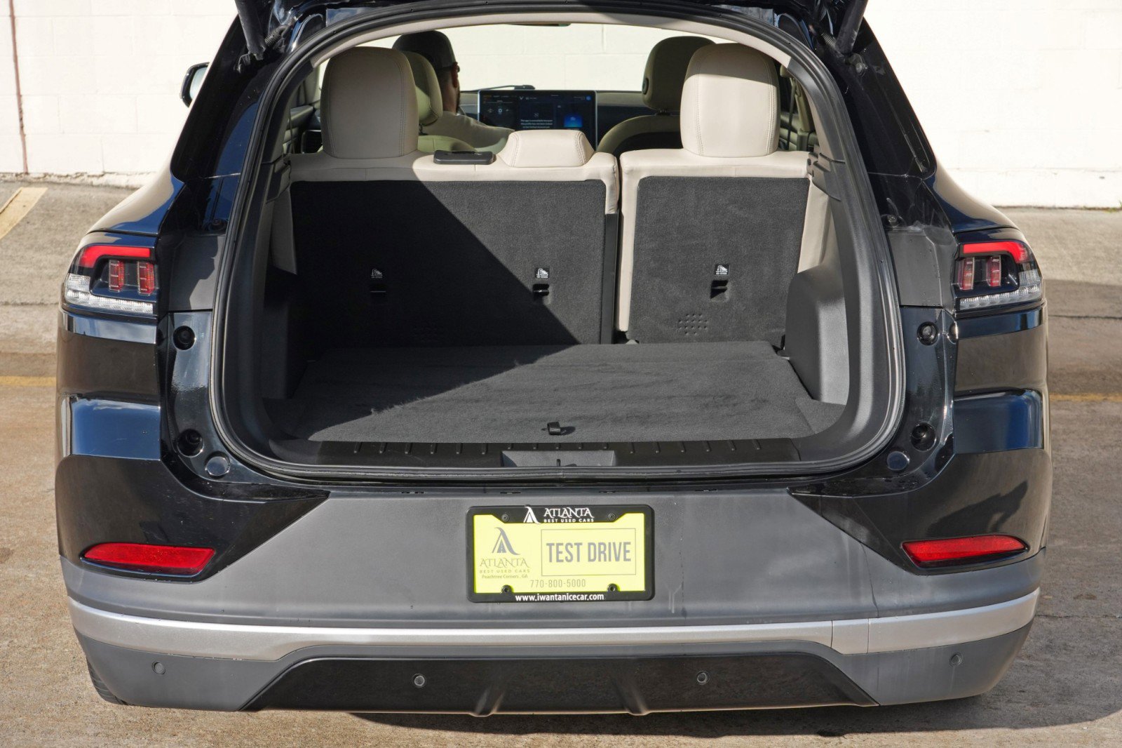 Used 2023 VinFast VF 8 Plus AWD/4WD image 9