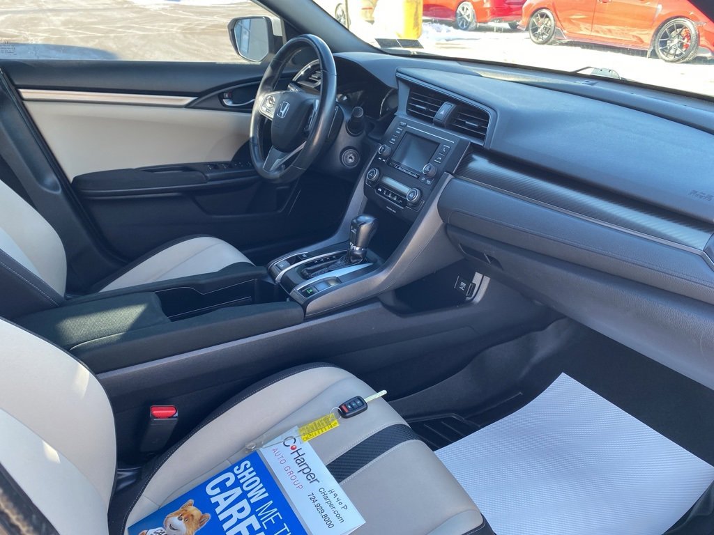 Used 2017 Honda Civic Sport image 10