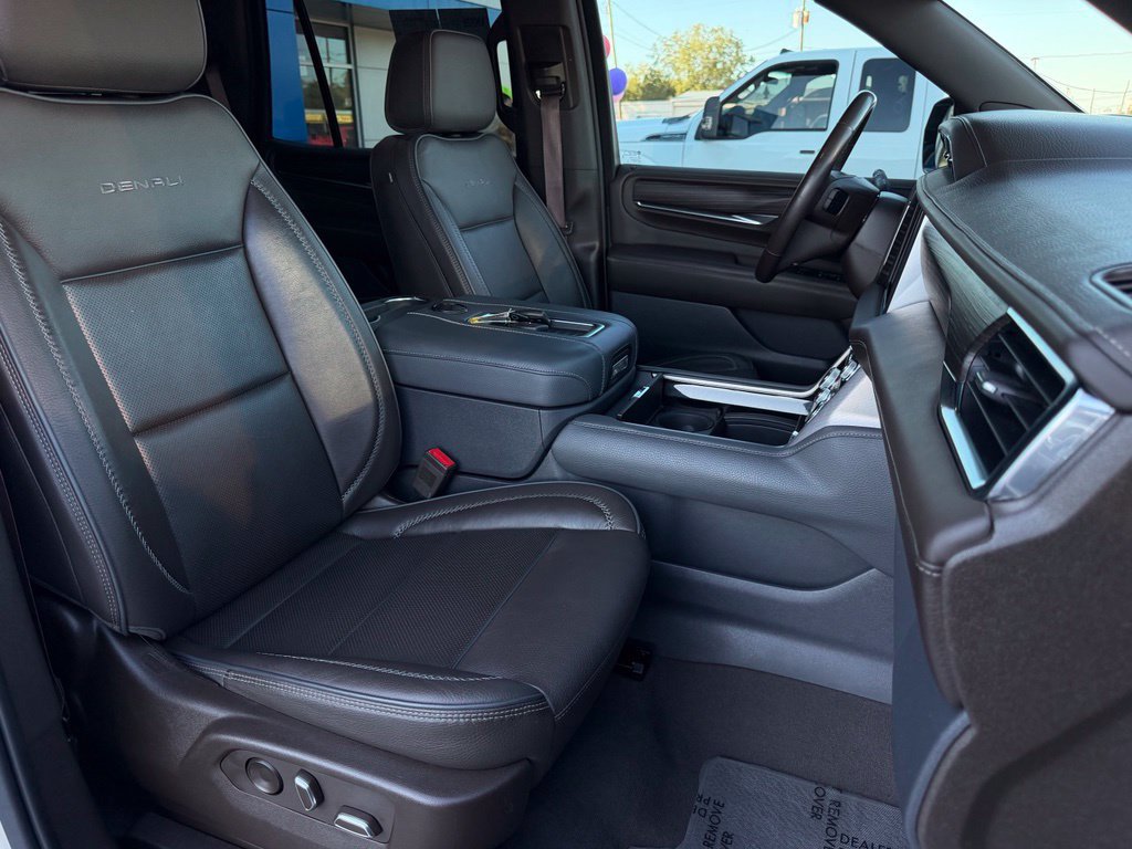 Used 2022 GMC Yukon Denali RWD image 20
