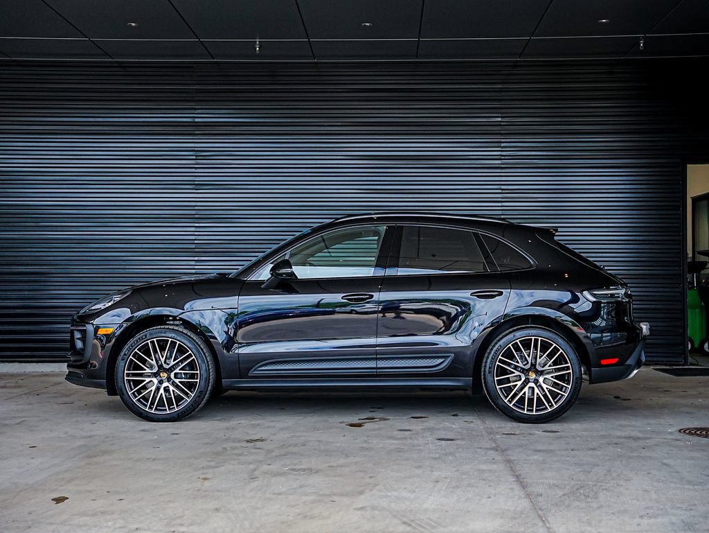 New 2026 Porsche Macan AWD/4WD image 2