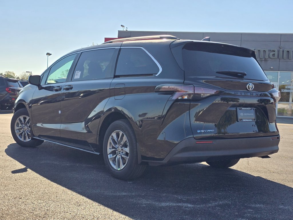 New 2026 Toyota Sienna LE AWD/4WD image 10