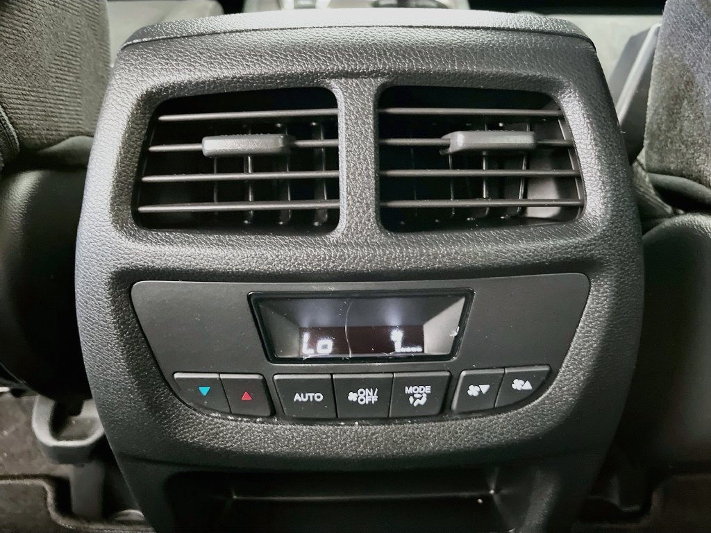 Used 2022 Honda Pilot Sport image 24