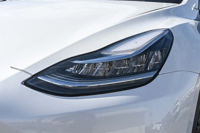 Used 2021 Tesla Model Y Long Range image 4