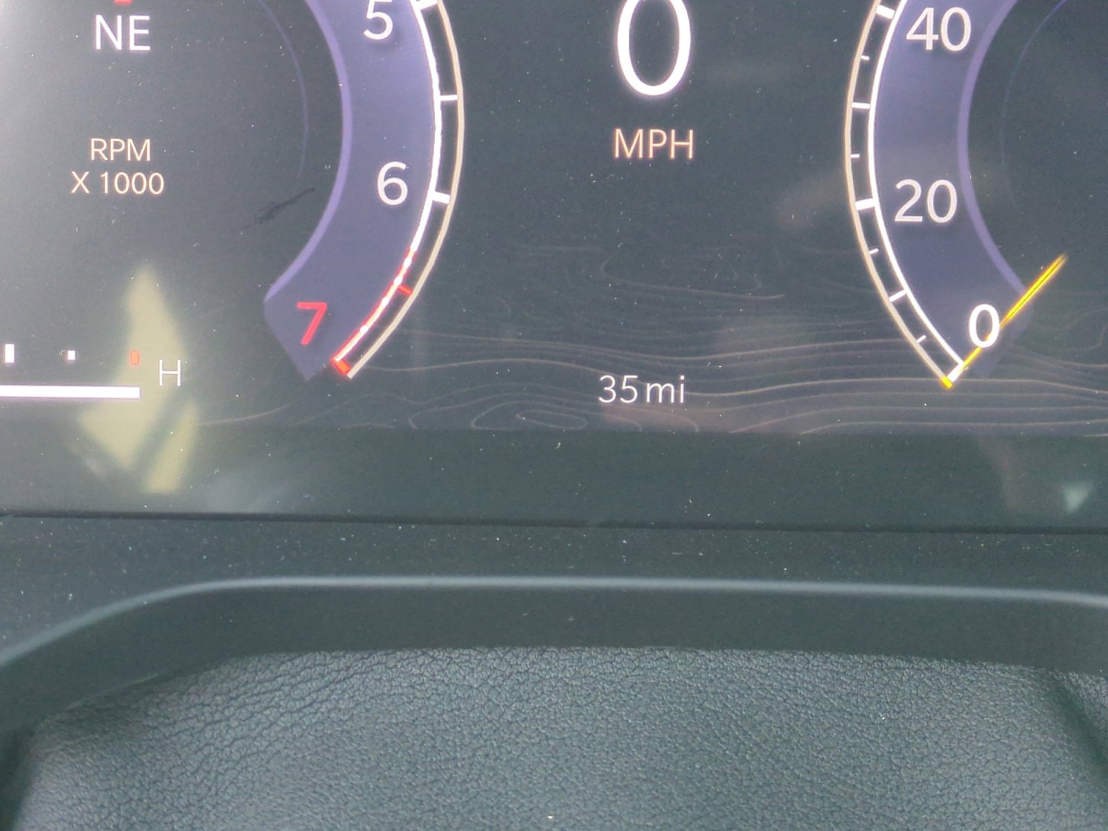 New 2025 Jeep Grand Cherokee Laredo image 11