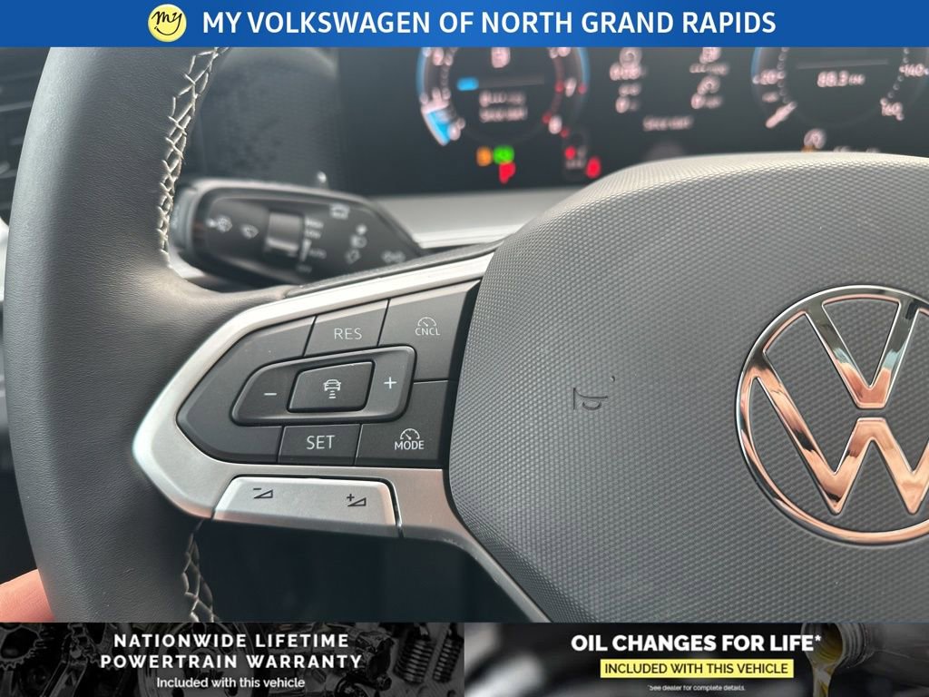 New 2026 Volkswagen Tiguan SE image 18