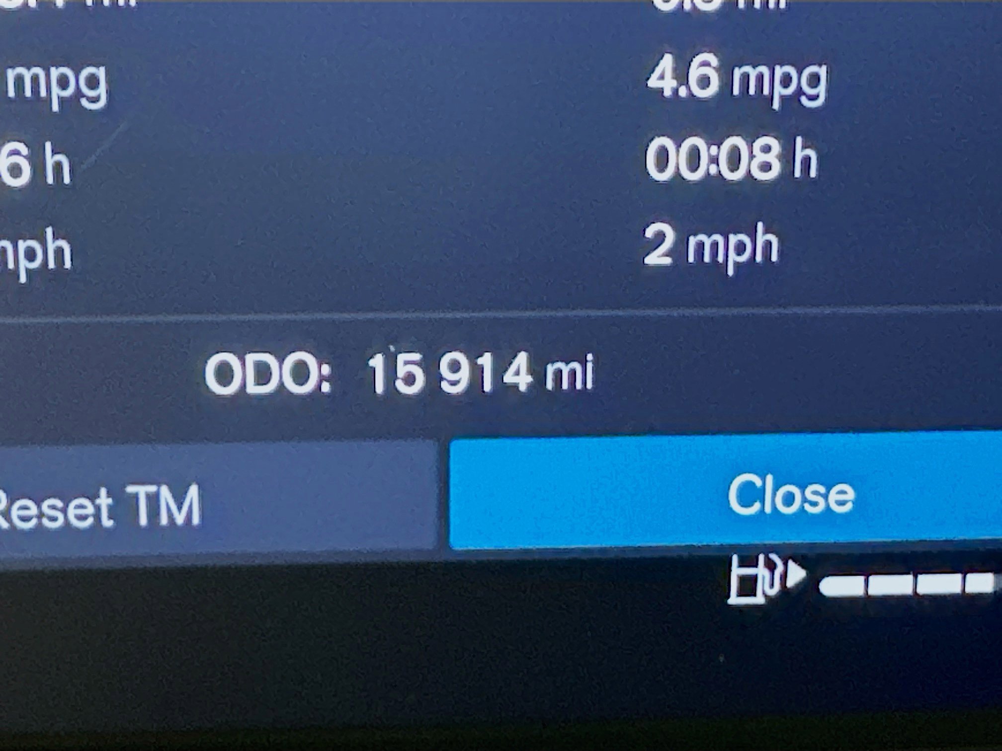 Used 2025 Volvo XC40 B5 Core image 19