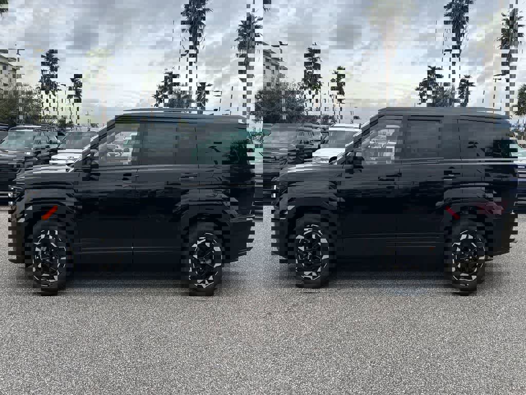 New 2025 Hyundai Santa Fe SE image 3