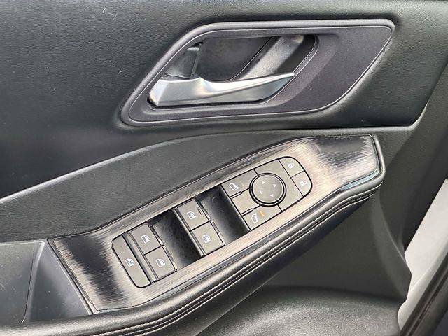 Used 2024 Nissan Rogue SV AWD/4WD image 8